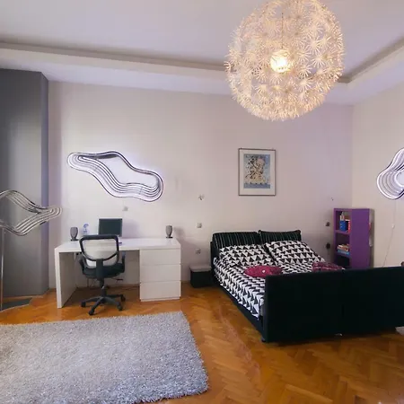 Luni * Rijeka