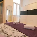Apartment Luni *