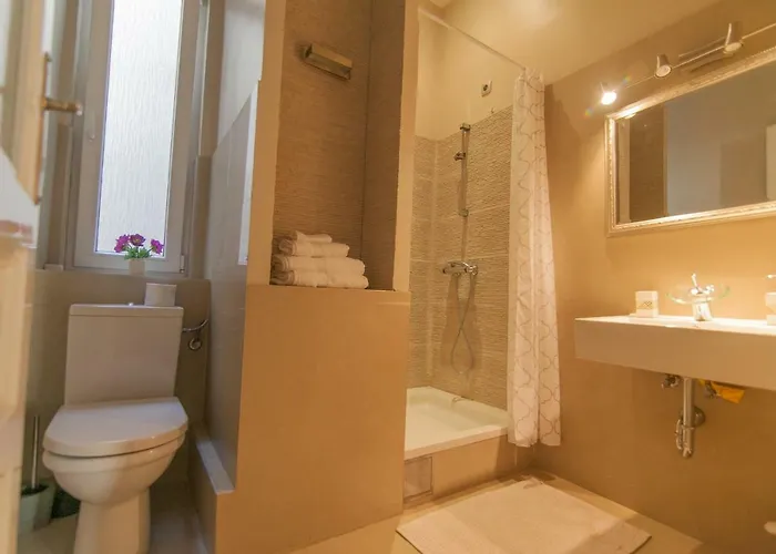 Luni Apartment