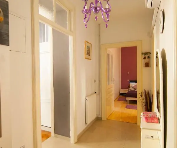 Luni Apartment Rijeka